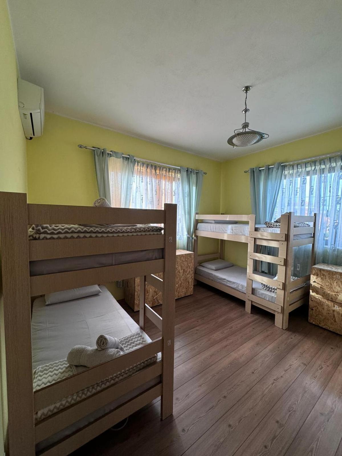 Blissful Hostel Shkoder Ngoại thất bức ảnh